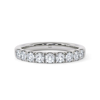 Round Cut Classic Pavé Band – Medium