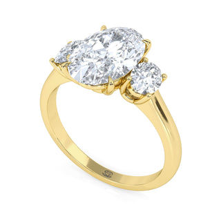 Horizon Oval Pavé Diamond Band 2.5 ct