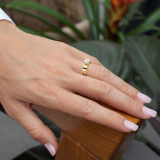 Muse Cushion Pavé Diamond Band 2.5 ct
