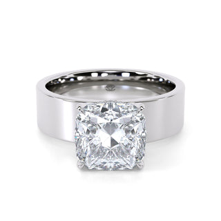 Flair Cushion Pavé Diamond Band 2.5 ct