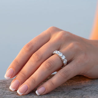 Round Cut Half Eternity Band – Medium