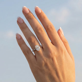 Lyra Oval Pavé Diamond Band 1.5 ct