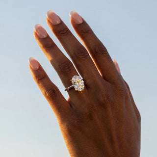 Lyra Oval Pavé Diamond Band 5.0 ct