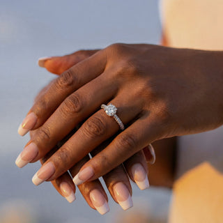 Round Cut Pavé Engagement Ring 1.0 ct