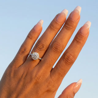 Round Cut Classic Halo Engagement Ring 0.8 ct