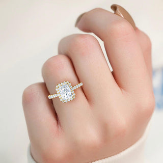Emerald Cut Signature Halo Pavé Engagement Ring 1.0 ct