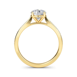 Round Brilliant Tapered Sidestone Engagement Ring 0.9 ct