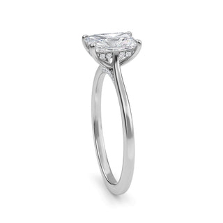 Round Pavé Sidestone Engagement Ring 1.0 ct