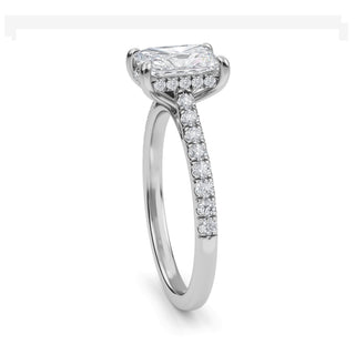 Radiant Scallop Pavé Engagement Ring 1.0 ct